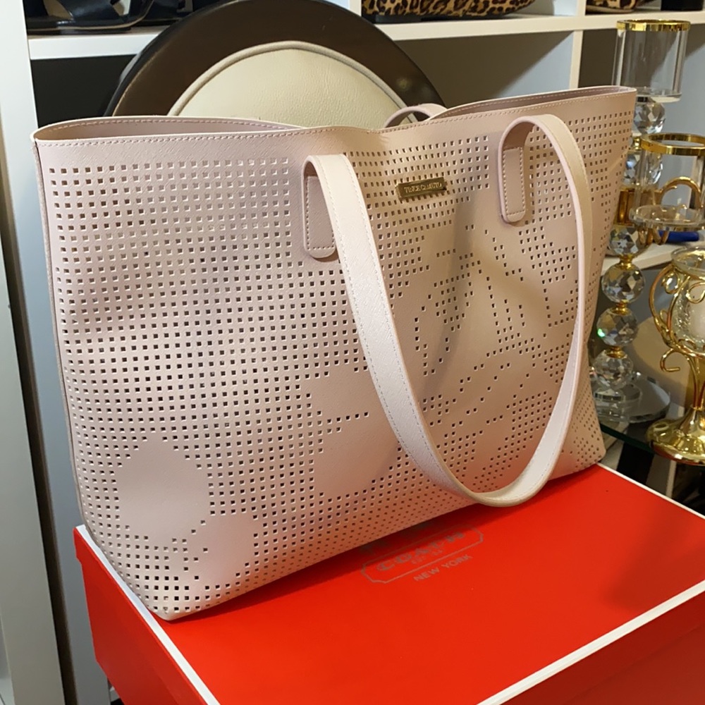 Vince Camuto tote fairly used.